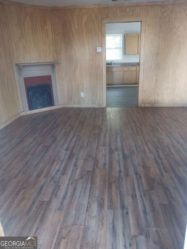 16 Wingfoot Trail