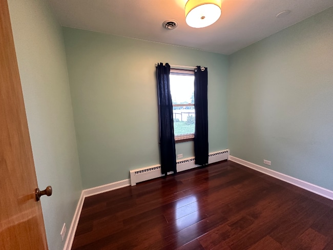 Photo - 421 E South St