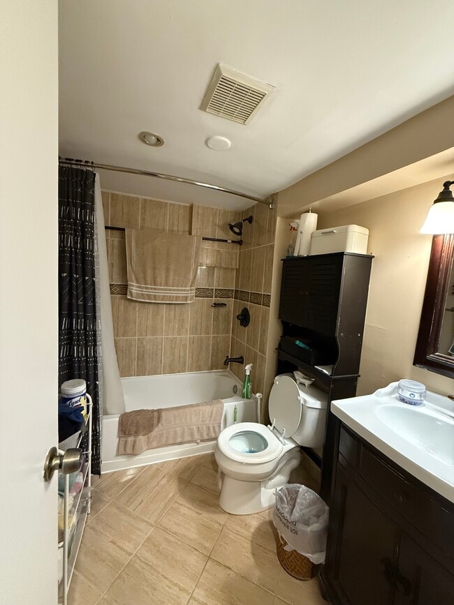1425 Allison St NW Unit D