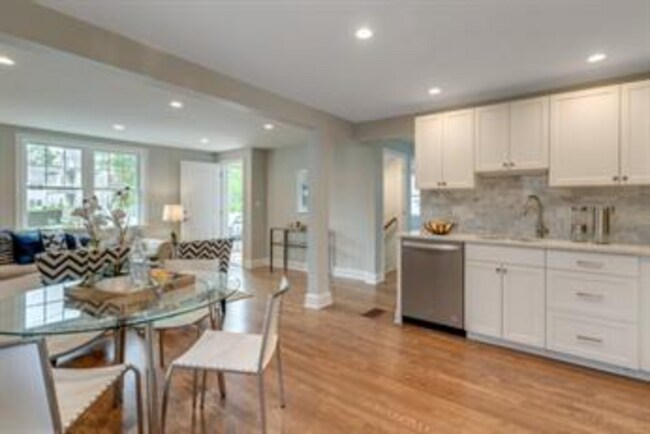 Photo - 6 Hazelmere Rd Unidad #1