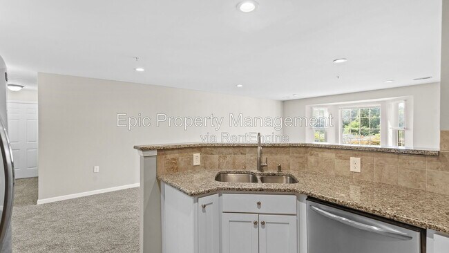 4106 Rosalia Ln