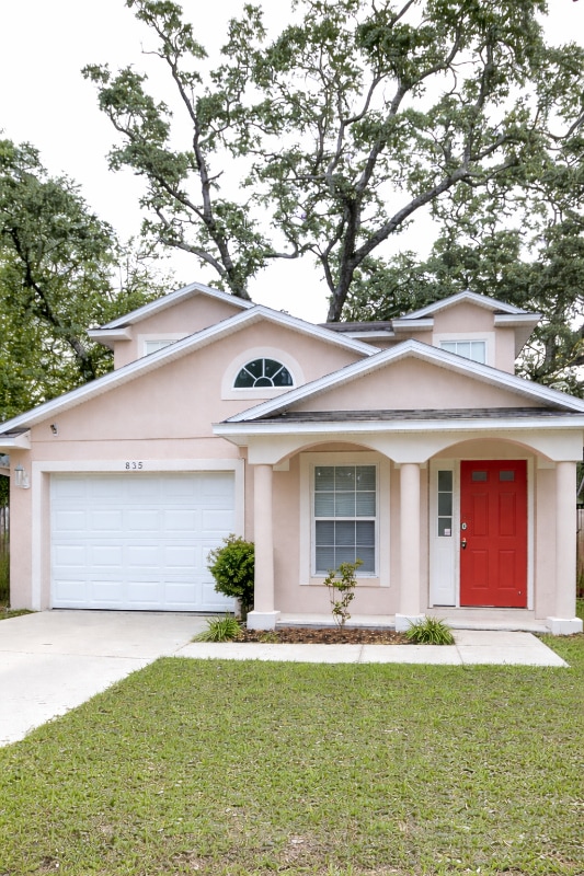 Building Photo - 835 McFall Ave