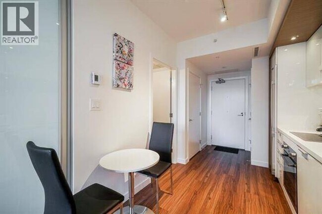 1661 Quebec St Unit 5xx