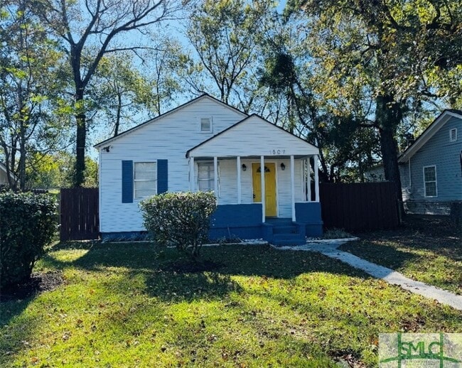 Building Photo - 1507 Agate St Rental