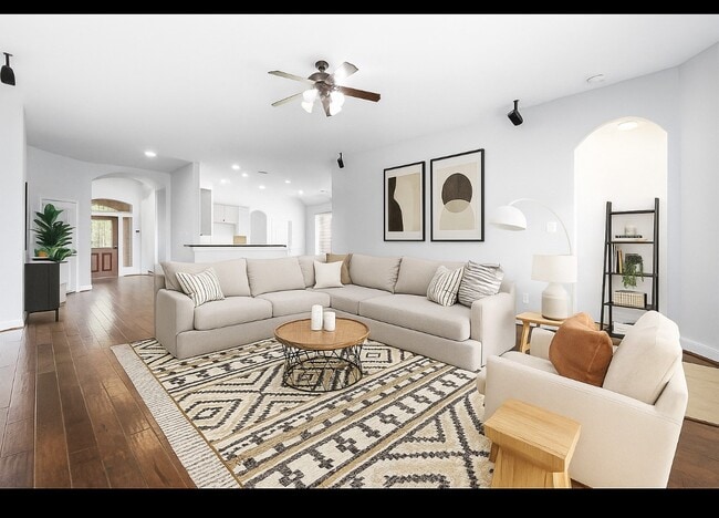 Photo - 7 Fraiser Fir Pl