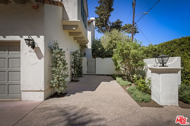 Photo - 71 Olive Mill Rd