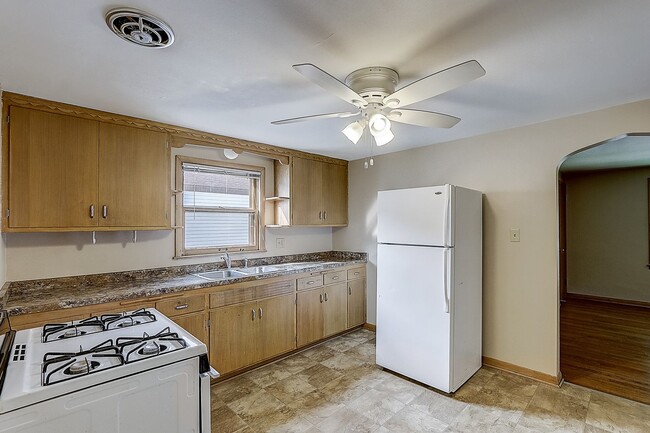 Photo - 4670-4672 North 45th Street Apartment Unit 4670 - Upper