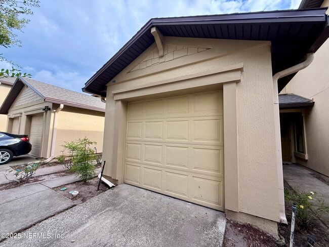 Photo - 7764 Playschool Ln