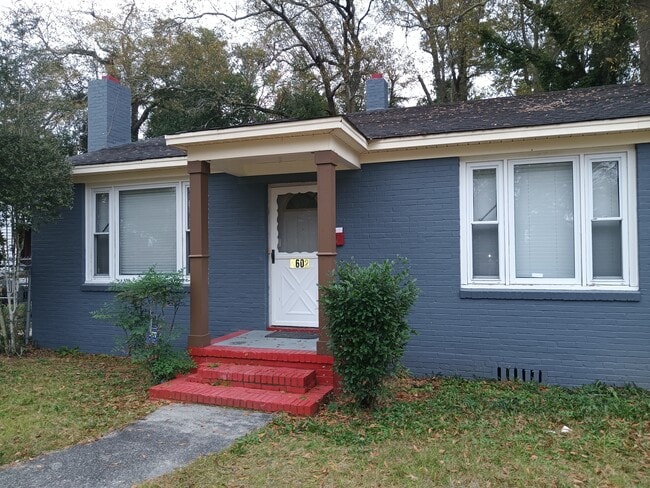 Building Photo - 2602 Hazel St Rental