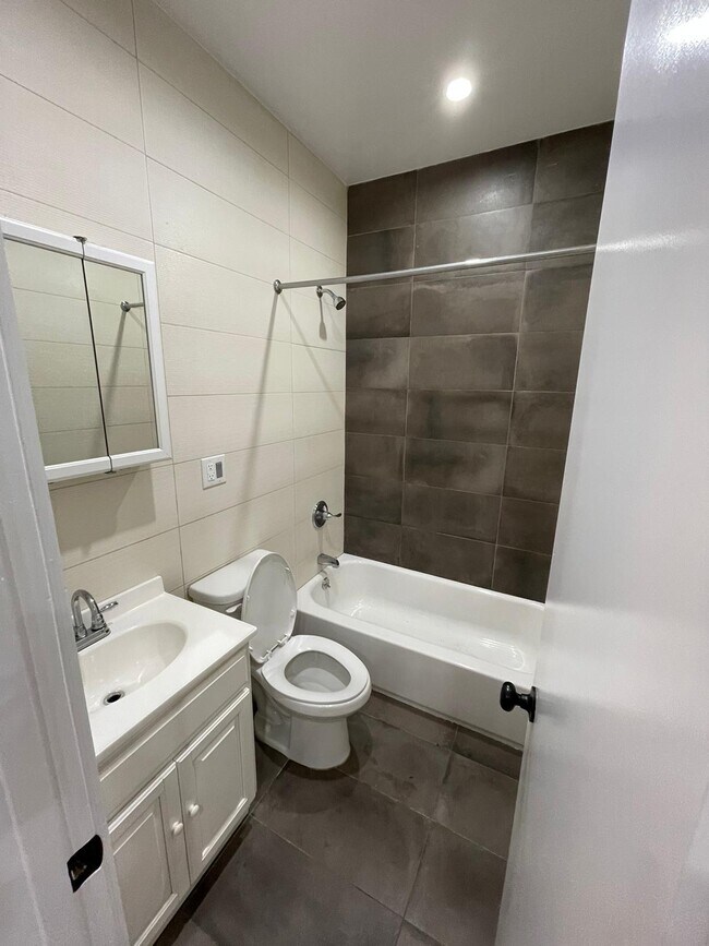 Photo - 796 McDonald Ave Unit 3