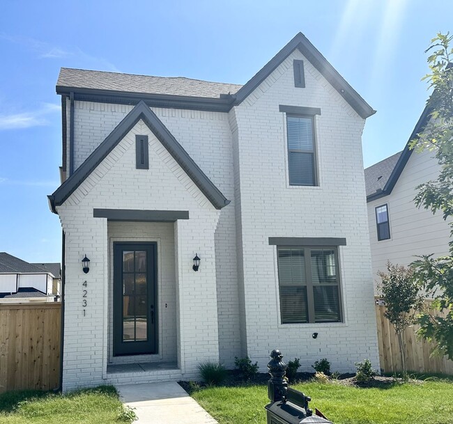 Building Photo - 4231 W Bronco Dr