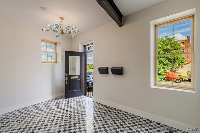 Photo - 106 Hotel St