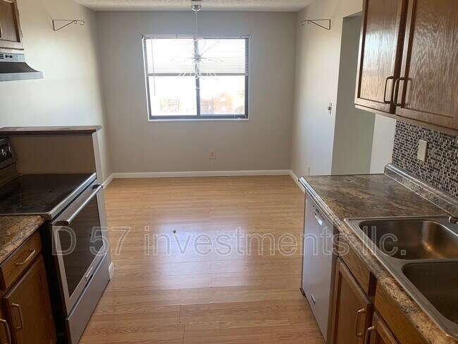 Photo - 9513 Woodland Hills Dr