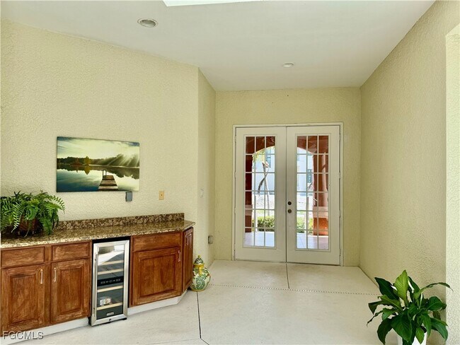 Photo - 1740 Ludlow Rd