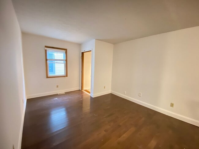 Photo - 76 Chittenden Ave Unit B