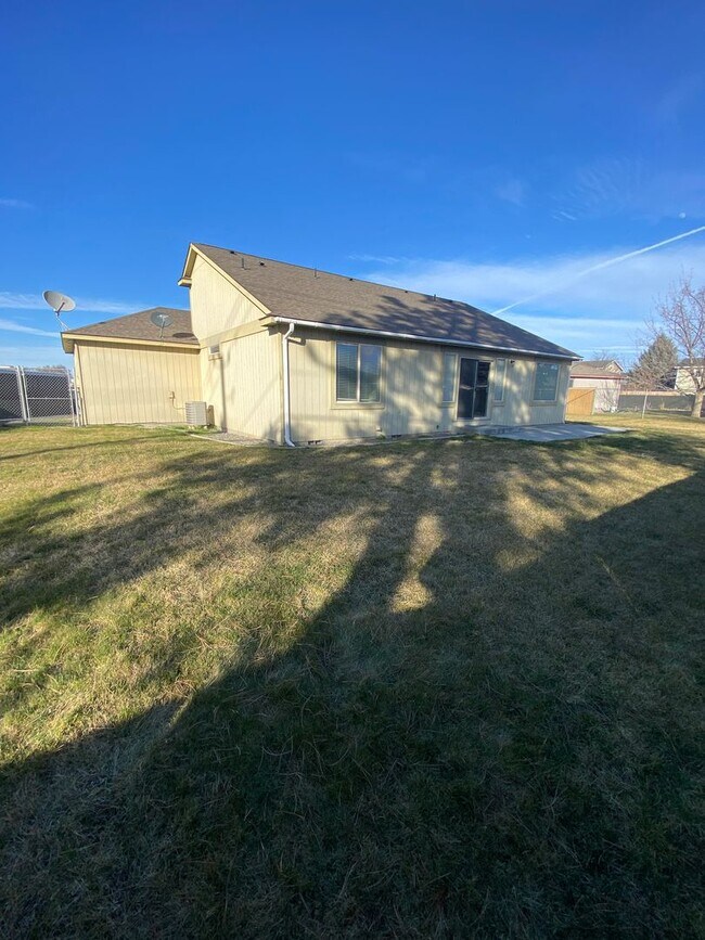 Photo - House with Triple Car Garage