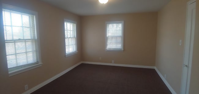 Photo - 2449 N 51st Blvd