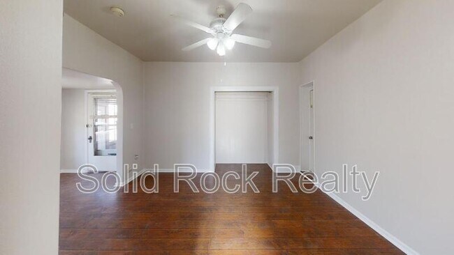 Photo - 2436 E Monument St