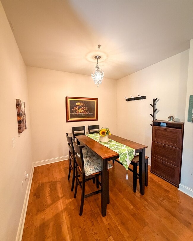 2113 Windsor Park Ct Unit 113