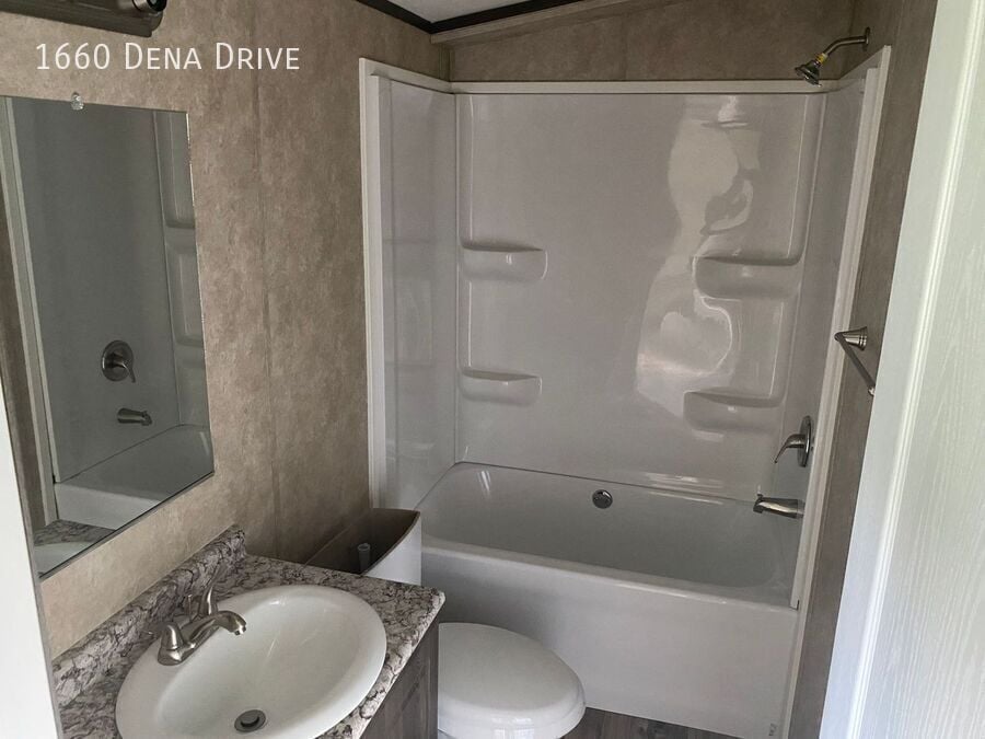 Photo - 1660 Dena Dr
