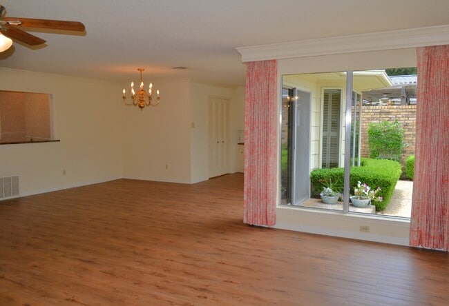 Photo - ***$600 OFF FIRST FULL MONTH'S RENT IF APP...
