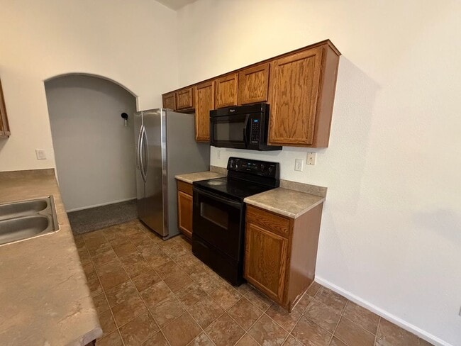 Photo - Beautiful Home for Rent in Goodyear! NEW CARPET and FRESH PAINT!