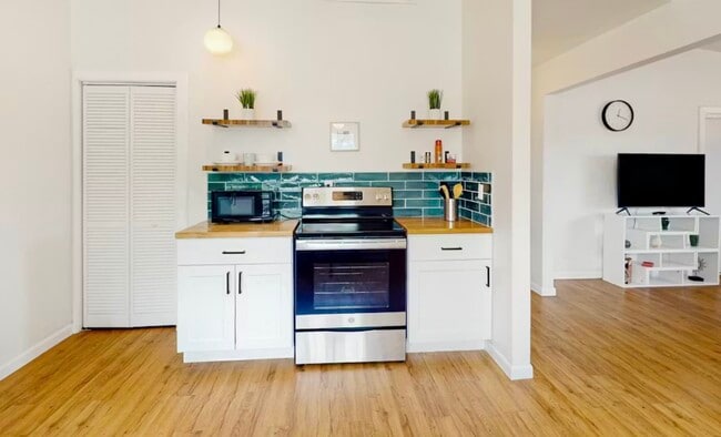 Photo - 3201 N Cherry Ave Unidad 3201