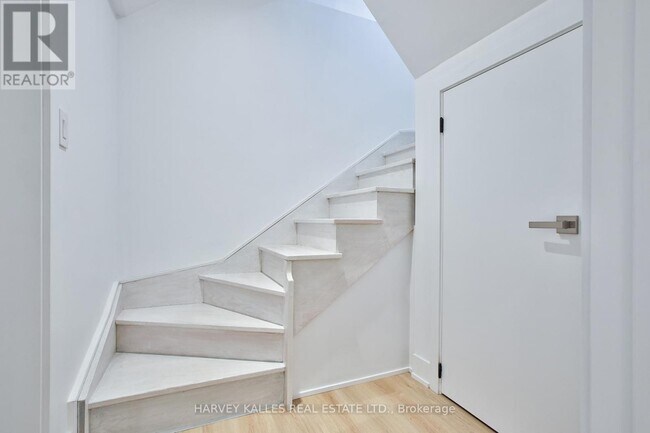 Photo - 112 FOURTH STREET