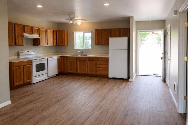 Photo - 506 Waukesha Ave