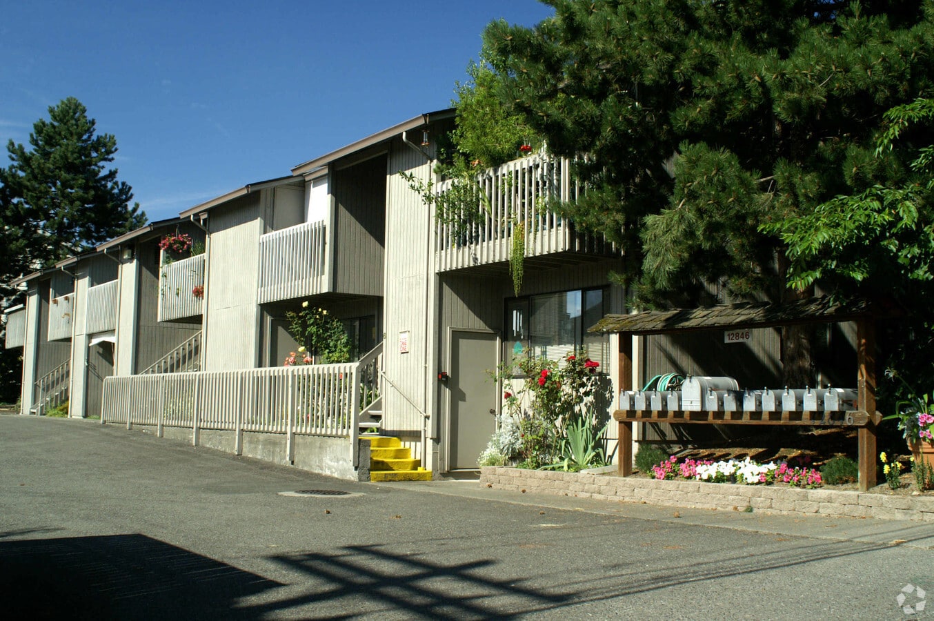 Tanager Crest Apartments - Tanager Crest Apartments