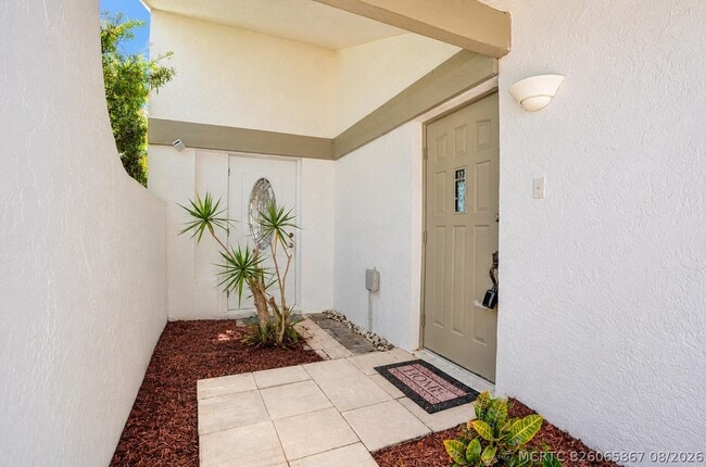 Photo - 820 NW 21st Way