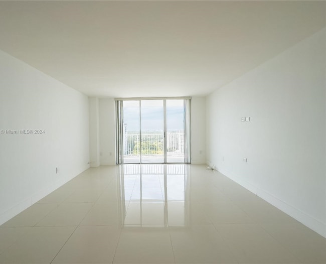 Photo - 2851 NE 183rd St Unit 2000A