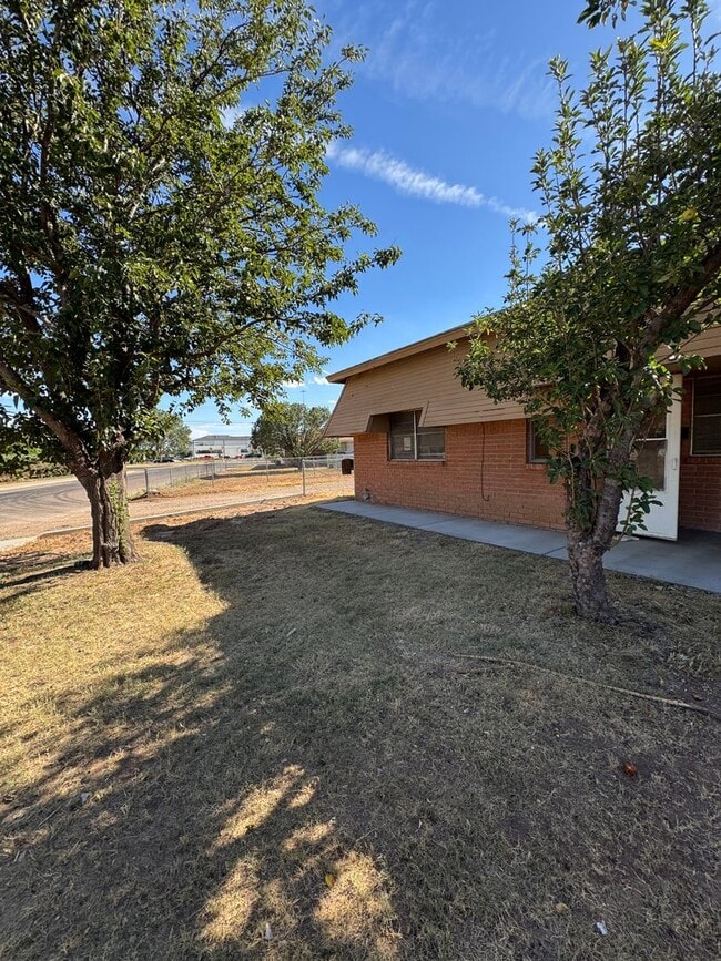 Photo - 1910 Kirkland Dr