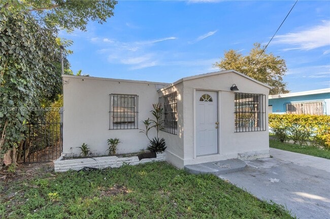 Photo - 6940 NW 6th Ct Unidad 1
