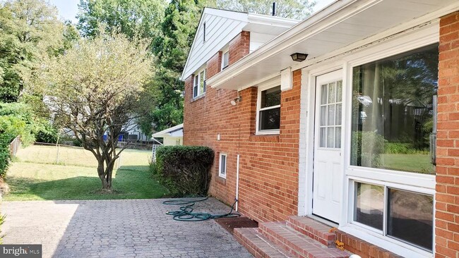 Photo - 6415 Rockhurst Rd