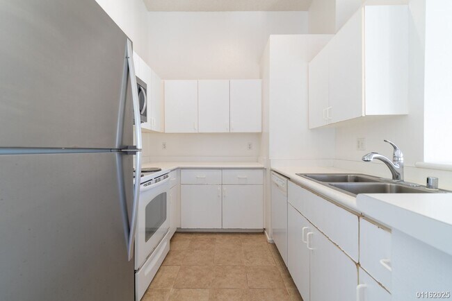 Photo - 2br/2ba/2-car garage Townhouse at The Arbors in Ewa Beach