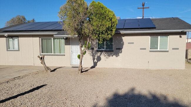 Photo - 6717 N 53rd Ave
