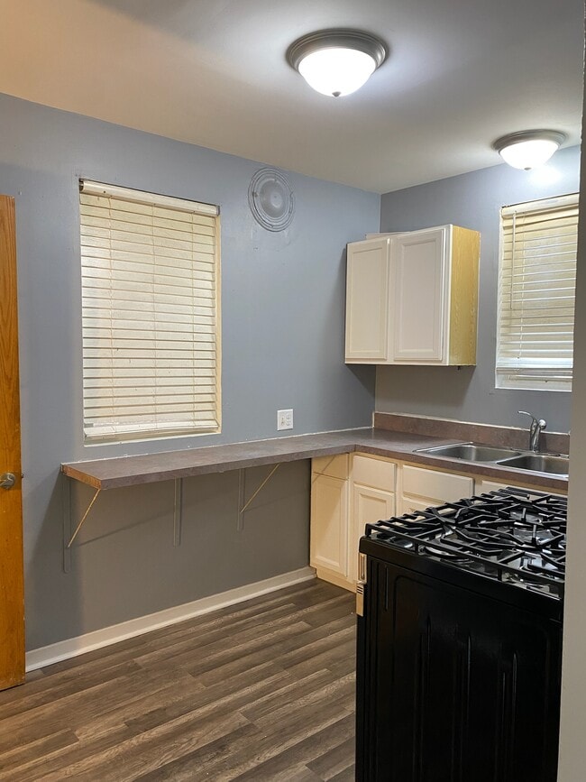 Photo - 9031 S Kingston Ave