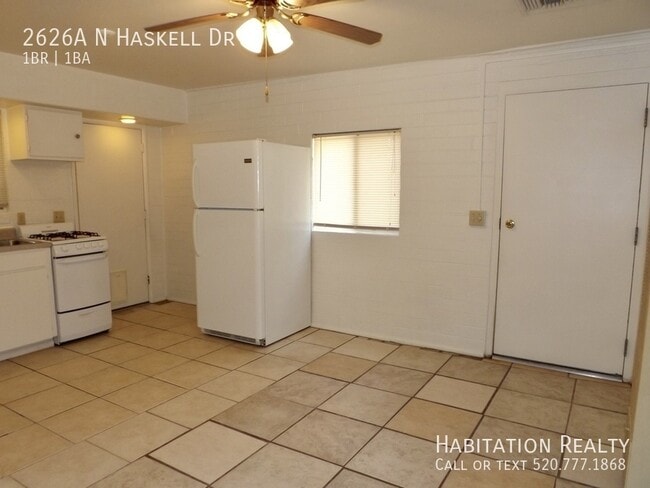 Photo - 2626A N Haskell Dr-