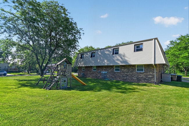 Photo - 5110 Pebblebrook Dr Unit 3