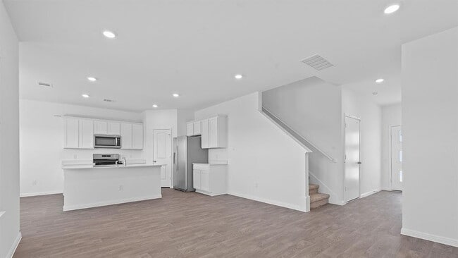 Photo - 119 Morning Glory Loop