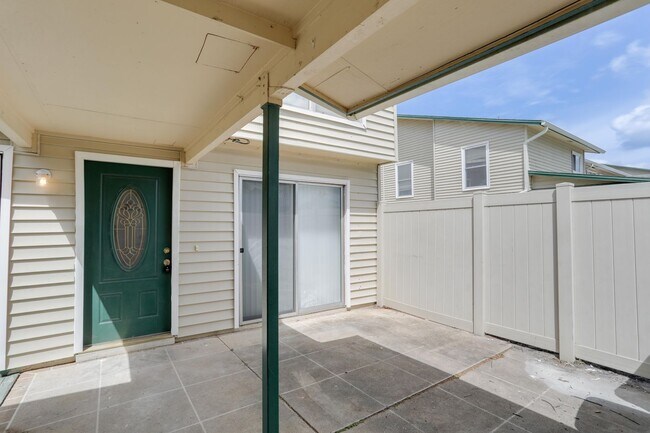 Photo - 1724 Townhall Ln