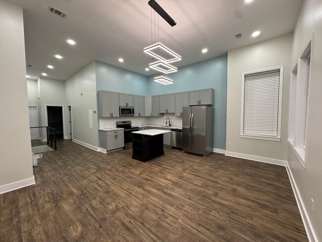 Photo - 319 E Main St Unit Floor 2