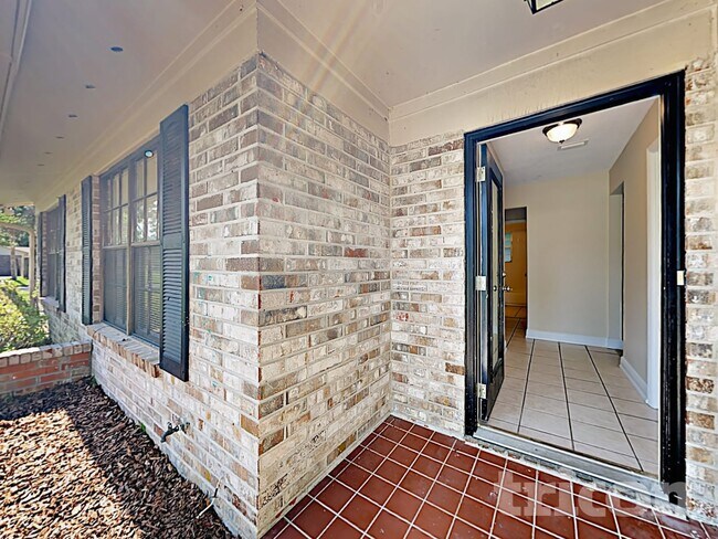 Photo - 1734 Alder Dr