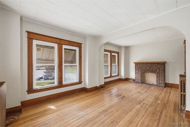 Photo - 1067 Tonawanda St