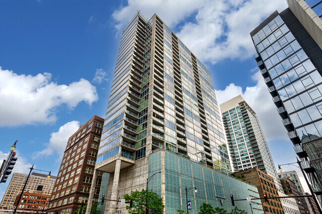 Photo - 611 S Wells St Condo Unit 809