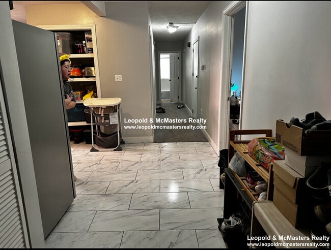 Building Photo - 58 Leo M Birmingham Pky Unit 58 Leo Birmingham 1