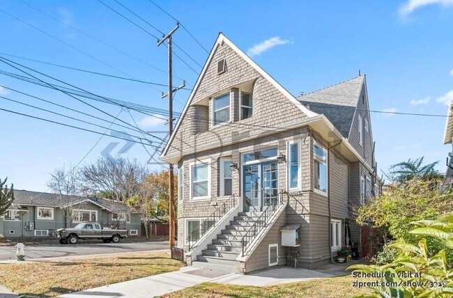 Building Photo - 1701 Broadway Rental