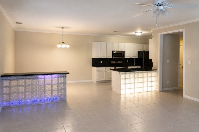 Photo - 3545 Forest Hill Blvd Unit 2