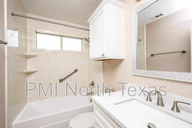 Photo - 9112 Garden Grove Dr